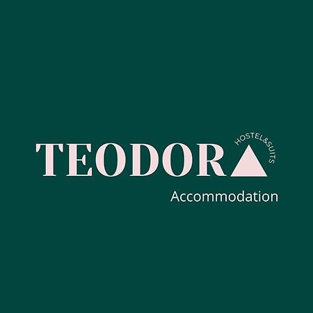 Teodora Accommodation Hostel&Suits OOporto Esterno foto