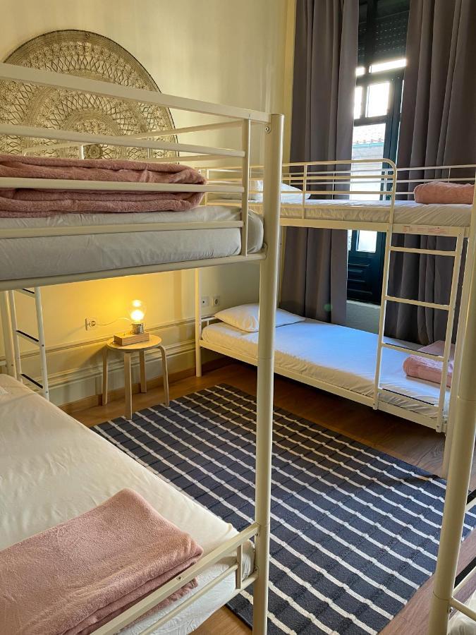 Teodora Accommodation Hostel&Suits OOporto Esterno foto
