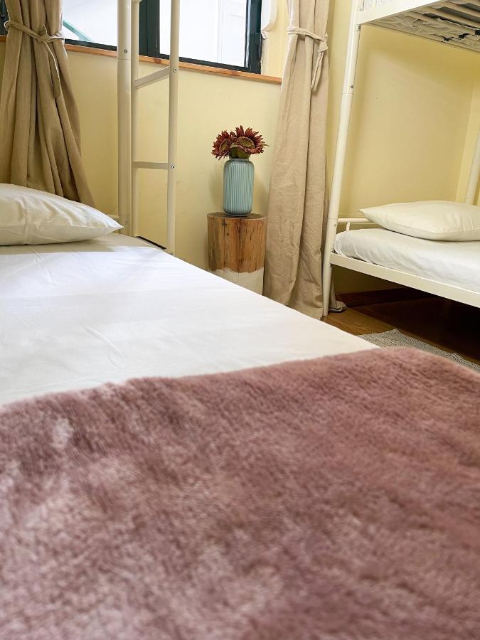 Teodora Accommodation Hostel&Suits OOporto Esterno foto