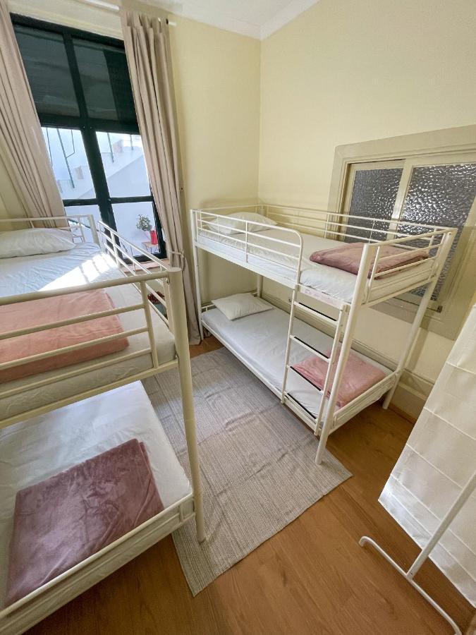 Teodora Accommodation Hostel&Suits OOporto Esterno foto